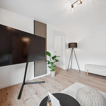 Malu Rooms - Ruhige Lage, Erdgeschoss, Smarttv, Netflix, 24H Checkin, Людвигсбург Экстерьер фото