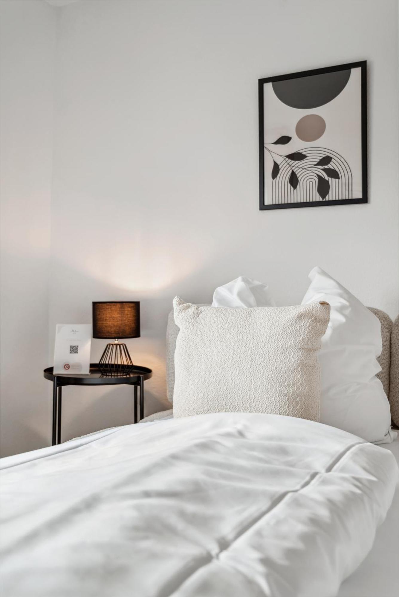 Malu Rooms - Ruhige Lage, Erdgeschoss, Smarttv, Netflix, 24H Checkin, Людвигсбург Экстерьер фото